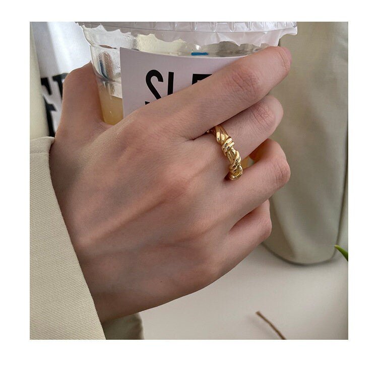 Eléa Twisted Knot Statement Ring, French Girl Aesthetic | Minimalist ChicRings_Silver__france_jewelry_french_design_ring