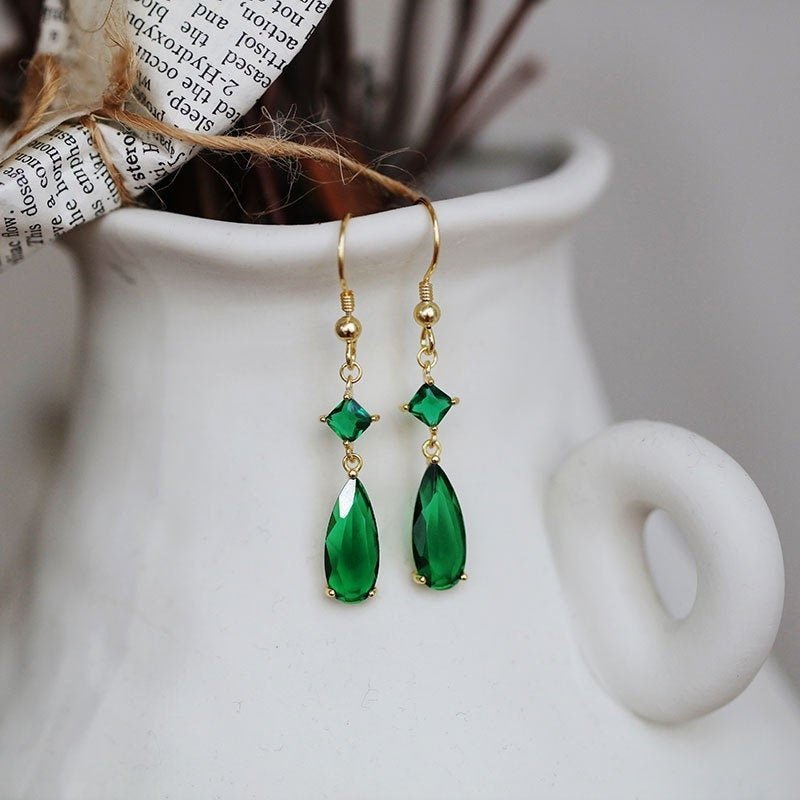 Emerie S925 Silver Emerald Green Dangle Earrings, Teardrop Gems | Vintage InspiredEarrings_Gold_Emerald Green_birthday_gift_women_cubic_zircon_earring