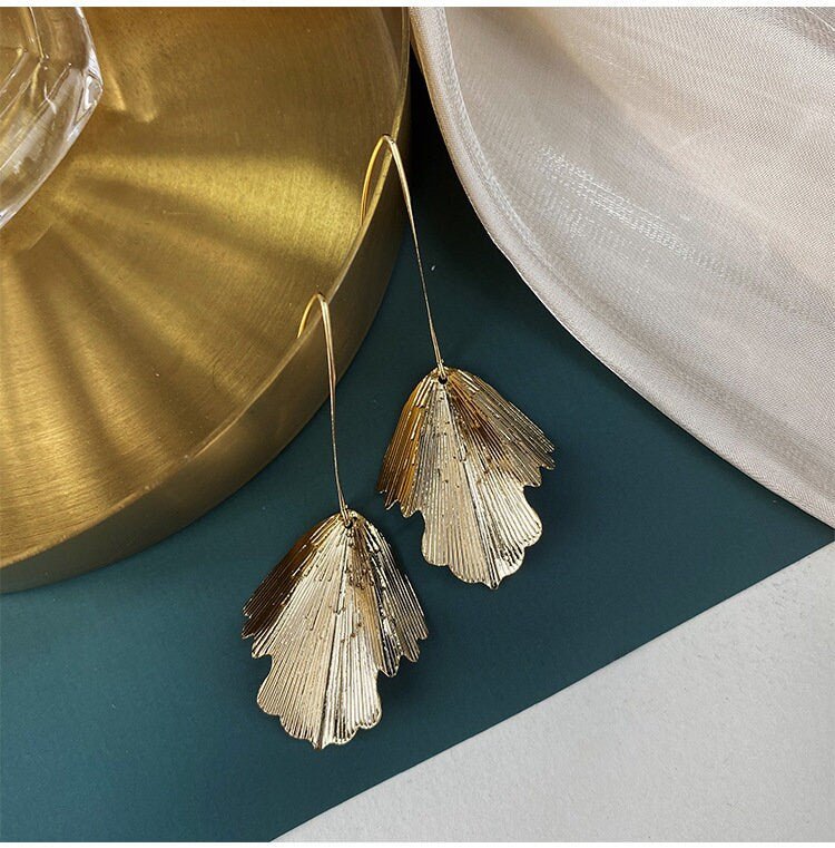 Gisele 18k Gold Plated Oversized Leaf Dangle Earrings | Minimalist ChicEarrings_Gold__18k Gold_back_to_school