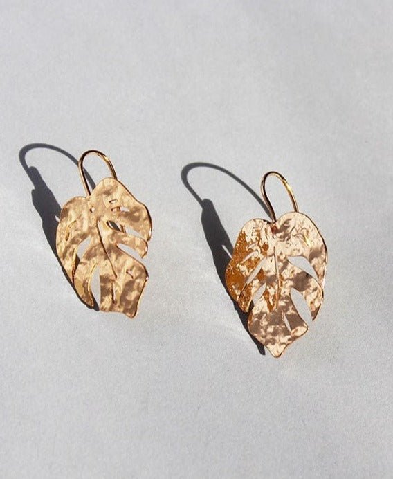 Kairi 18k Gold Plated Earrings w. Oversized Fall Leaf | Minimalist ChicEarrings_Gold__18k Gold_back_to_school