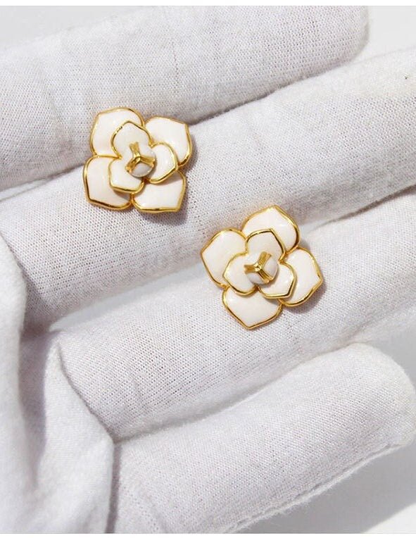 Kelly S925 Silver Earrings, Elegant White & Gold Rose | Vintage InspiredEarrings_Gold_White_elegant_pearl_floral_earrings