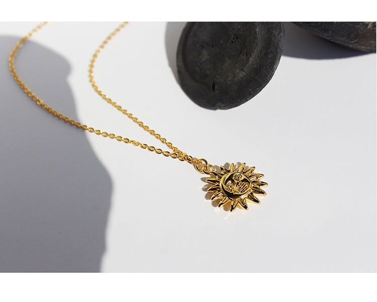 Roman Sun 18k Gold Plated Medallion Statement Necklace | Minimalist ChicNecklaces_Gold__18k Gold_chic_necklace