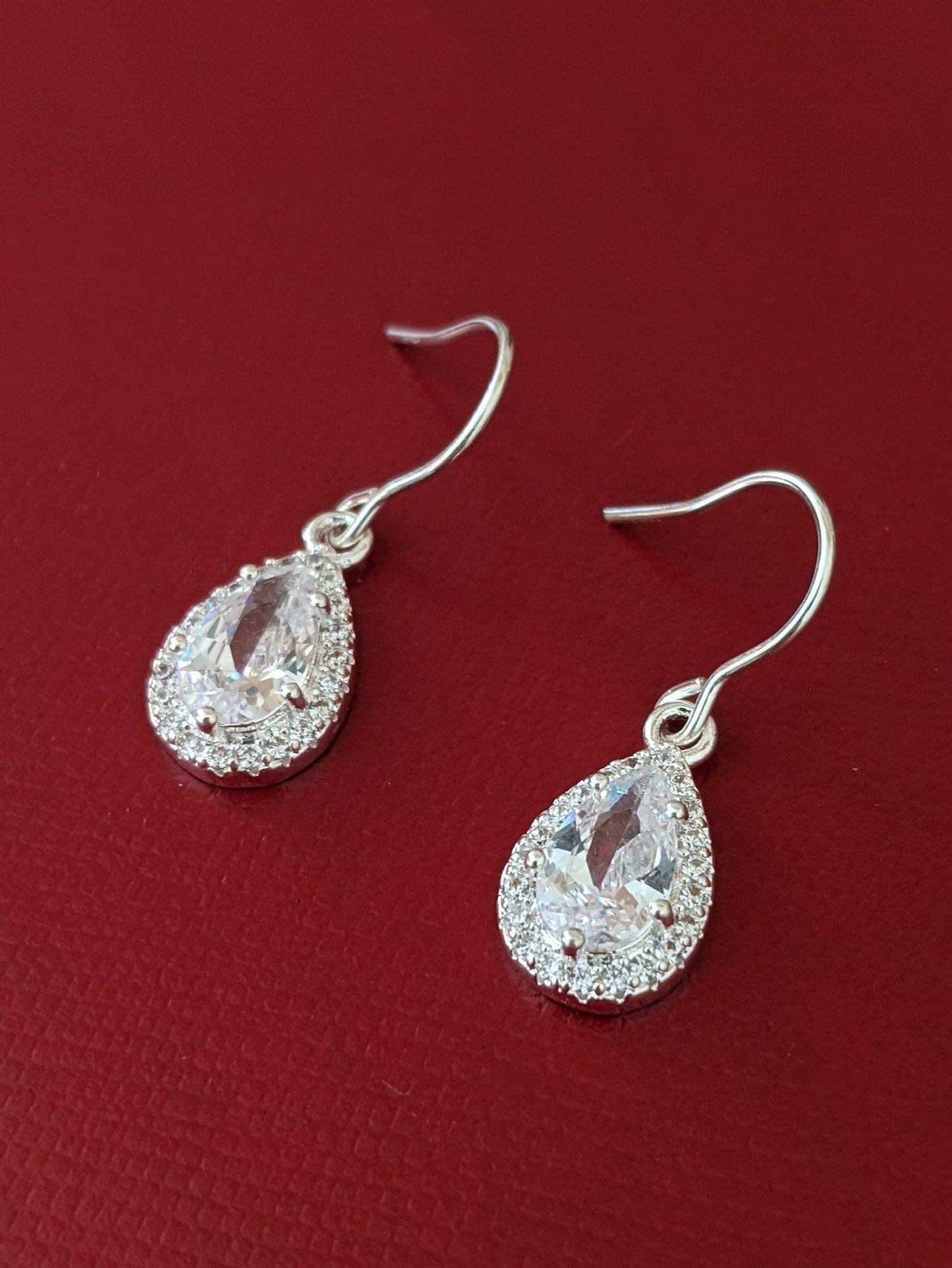 Victoria 14K Gold Plated Oval White Sparkly Gems | Vintage InspiredEarrings_Silver_White_14k Gold_antique_accessory