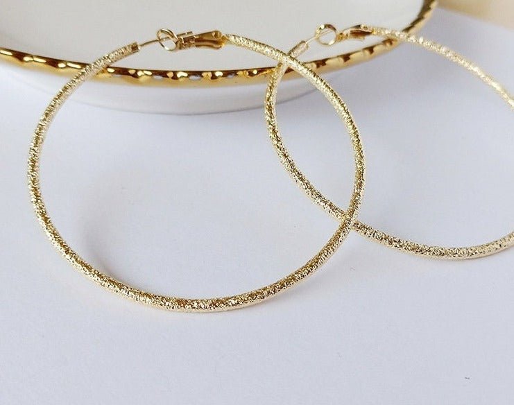 Zoé Hoops 14k Gold Plated Earrings w. Large Hoop | Minimalist ChicEarrings_Gold__14k Gold_back_to_school