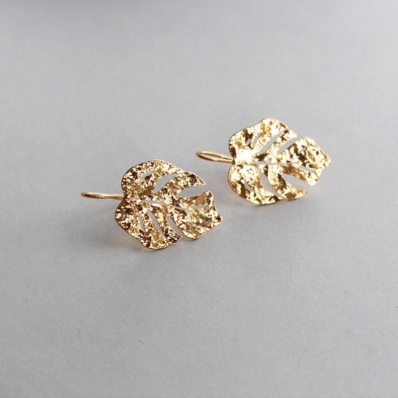 minimalist gold earrings fallen foliage