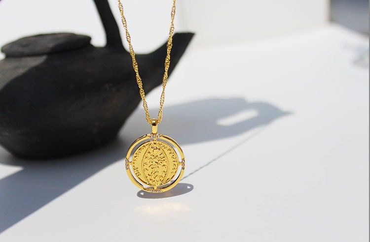 medallion gold necklace Roman coin pendant