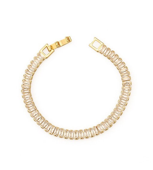 high quality cubic zirconia tennis bracelet in 18k gold