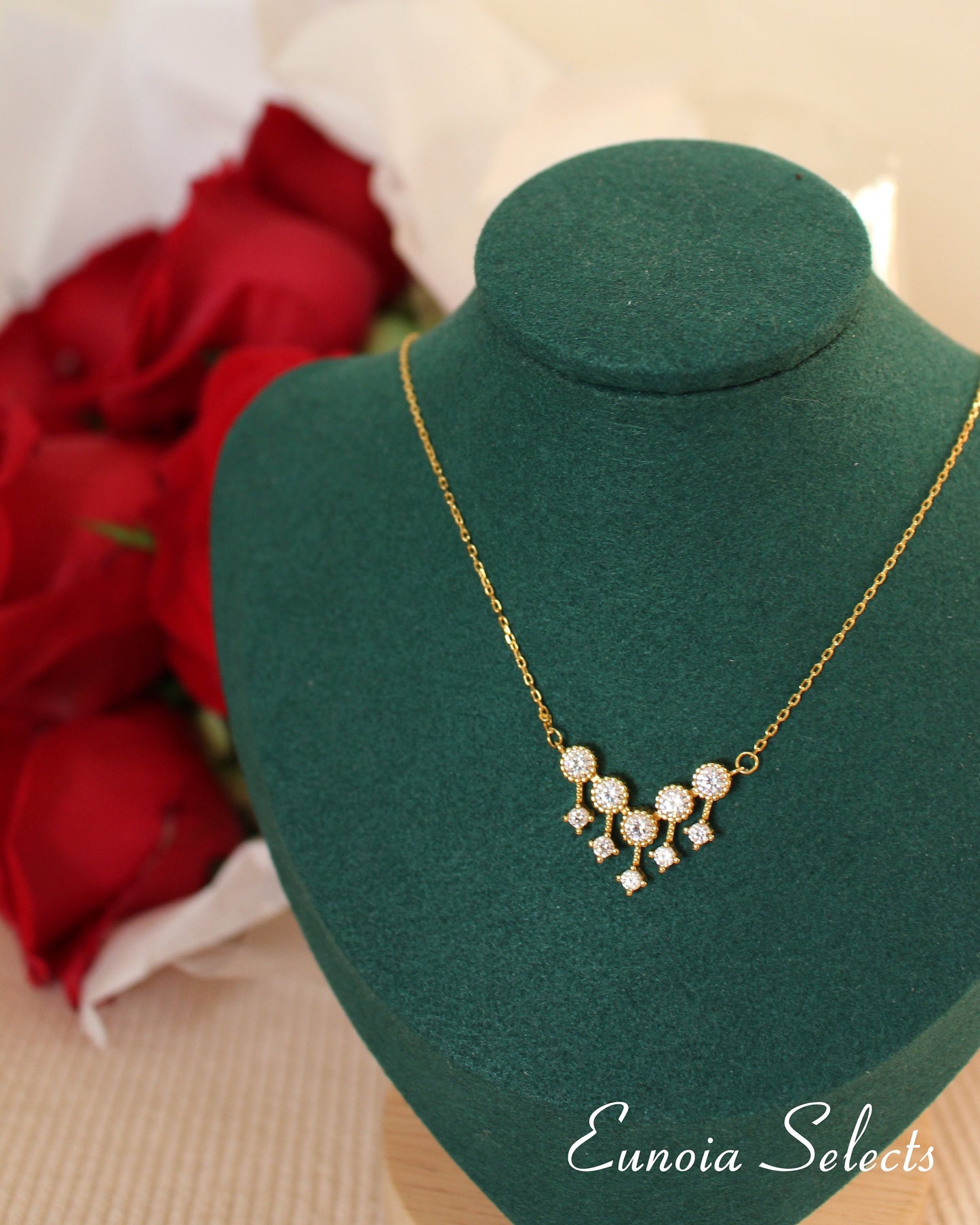luxurious pendant gold necklace 