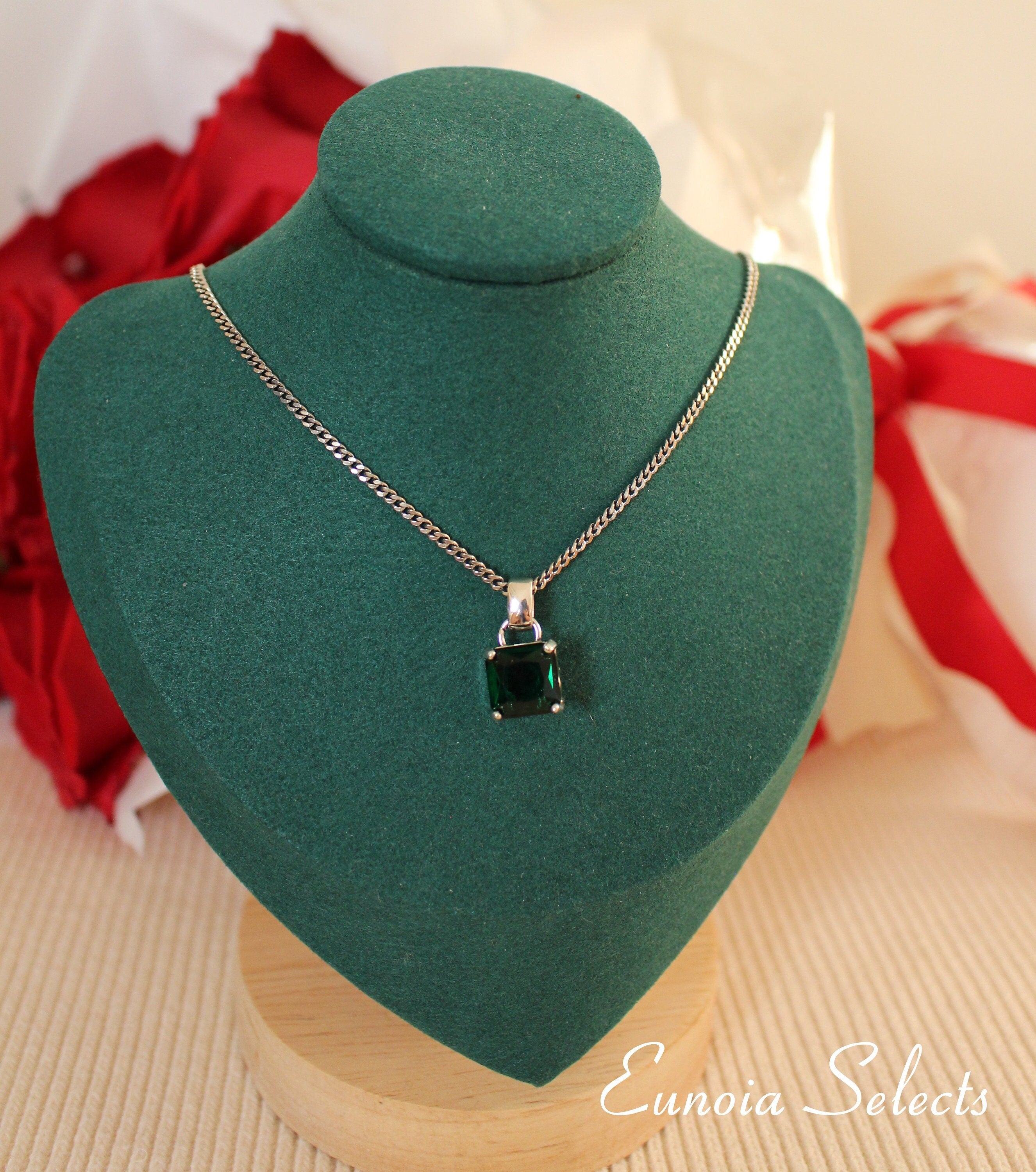 Vintage Inspired Diamond and Pear Emerald Necklace in 14k Gold